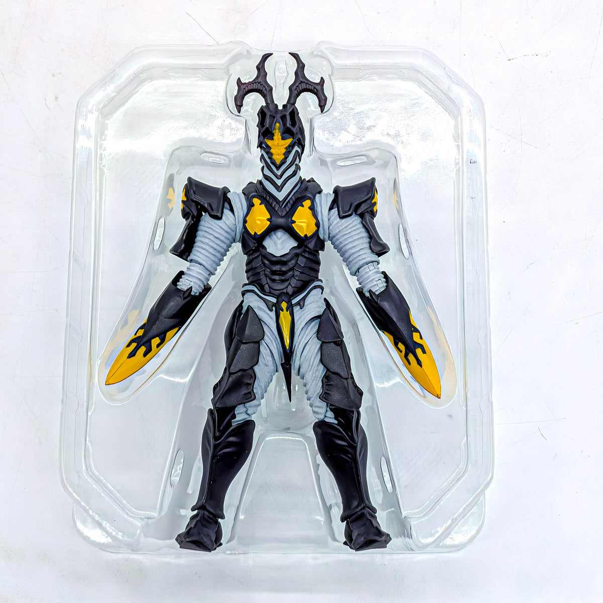 BANDAI S.H.Figuarts Ultraman Saga Hyper Zetton (Imago)