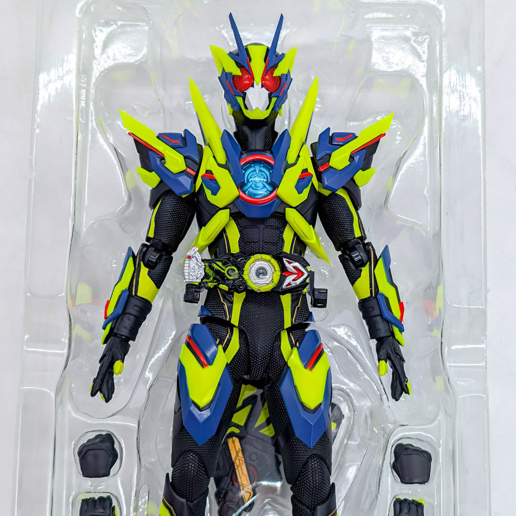 BANDAI S.H.Figuarts Kamen Rider Zero-One Shining Assault Hopper