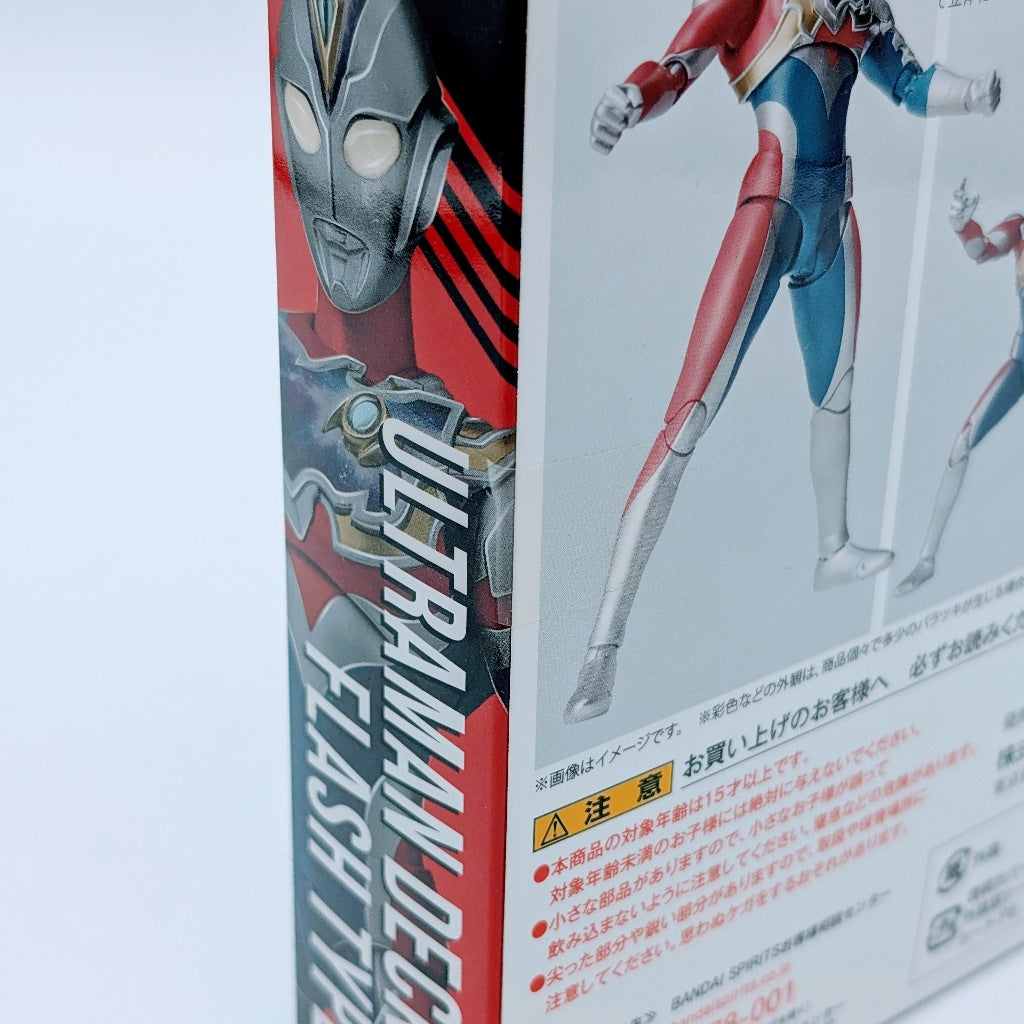 BANDAI S.H.Figuarts Ultraman Decker Flash Type